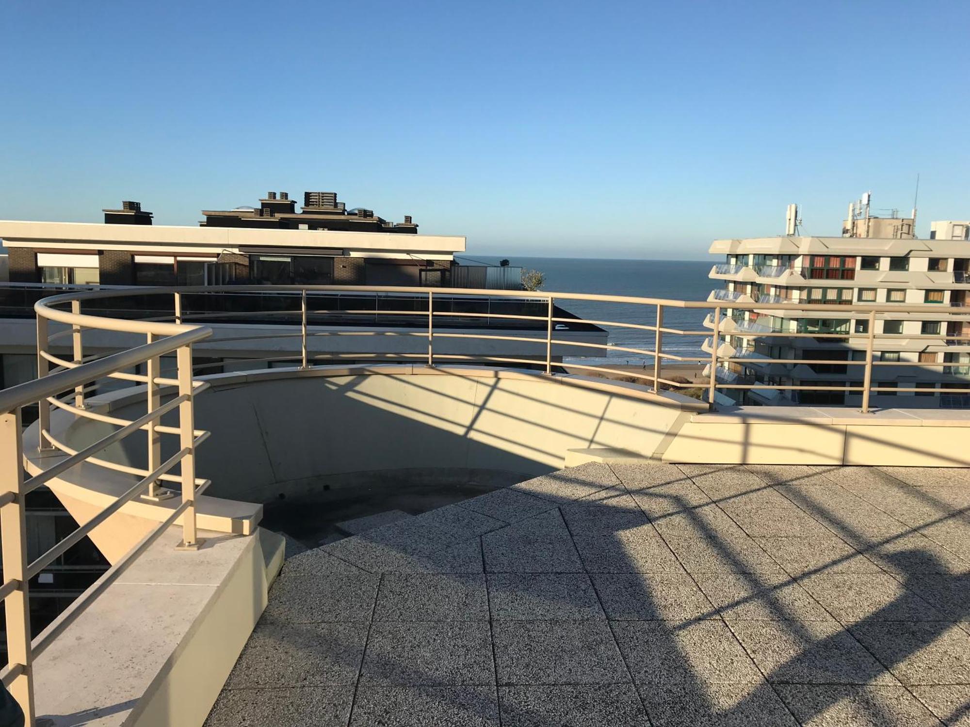 Ferienwohnung Duplex Penthouse Super Zeezicht De Panne Exterior foto
